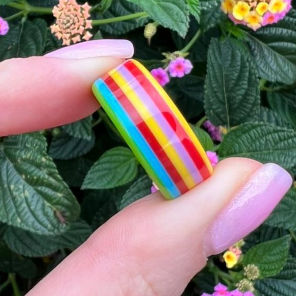 Korean style Acrylic ring - Picture 2 of 5